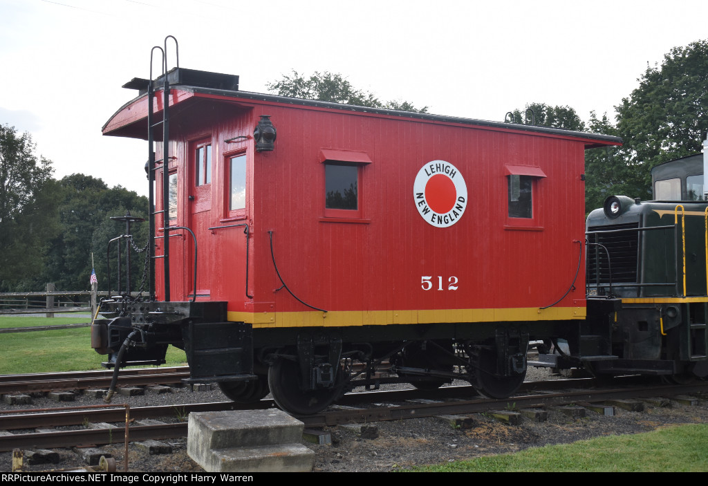 L&NE Bobber Caboose 512